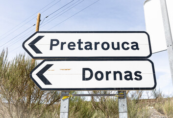 traffic signpost pointing the way to Pretarouca and Dornas - Bigorne, Magueija e Pretarouca, Lamego, district of Viseu, Portugal - obrazy, fototapety, plakaty