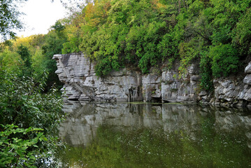 Fototapeta na wymiar canyon in Buki autumn river stone Ukraine