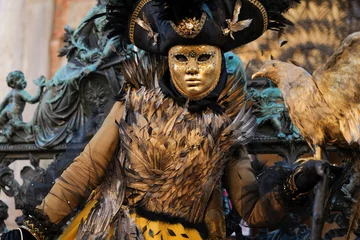 Gardinen Venice, Italy - February 2022 - carnival masks are photographed with tourists in San Marco square © Renato68