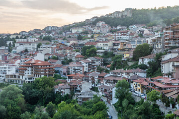 Obraz premium Evening view of Veliko Tarnovo town, Bulgaria