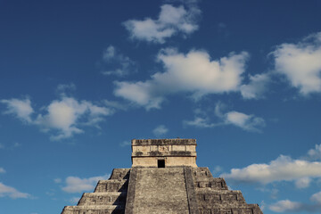 Chichen itza pyramid