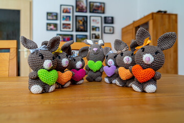 Amigurumi Easterbunnys with Hearts in different Colours. Selfmade Handmade Bavaria Germany