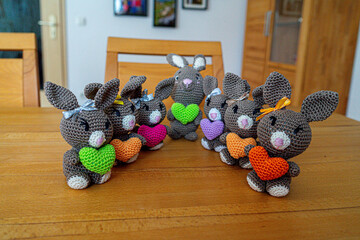 Amigurumi Easterbunnys with Hearts in different Colours. Selfmade Handmade Bavaria Germany