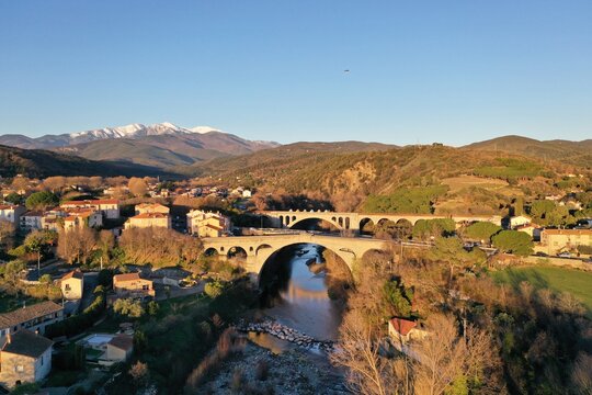 C&eacute;ret Pont du Diable et canigou