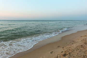 Obraz premium horizon over the sea at dawn..