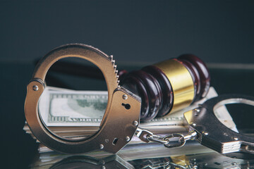 Hammer and money in court.