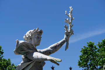 Obraz premium La Concorde et son rameau d'olivier