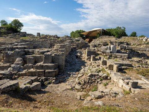 Ruins of ancient Troia city, Canakkale (Dardanelles) / Turkey