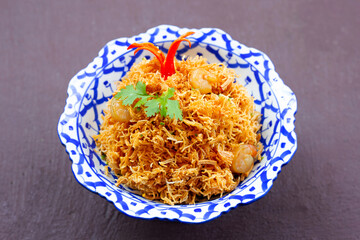  Sweet and sour crispy rice vermicelli