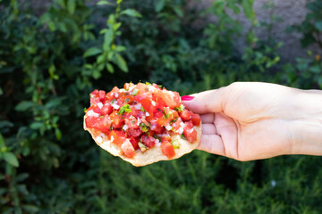 Tostada de Pico de Gallo 