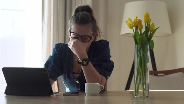 Young woman using looking at laptop computer at home office frustrated shocked after reading bad online news. got email with failed test exam results feel upset stressed having problem concept