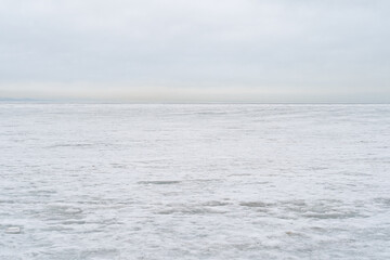 Fototapeta na wymiar snow on the sea
