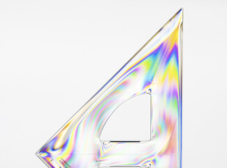 Iridescent colors, polarized light, interference