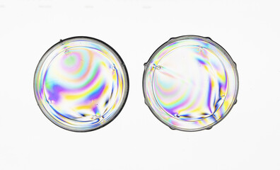 Iridescent colors, polarized light, interference