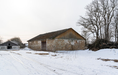 Barn in winter