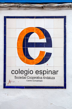 Logo of Colegio Espinar, an educational institution for infants in Cordoba, Spain
