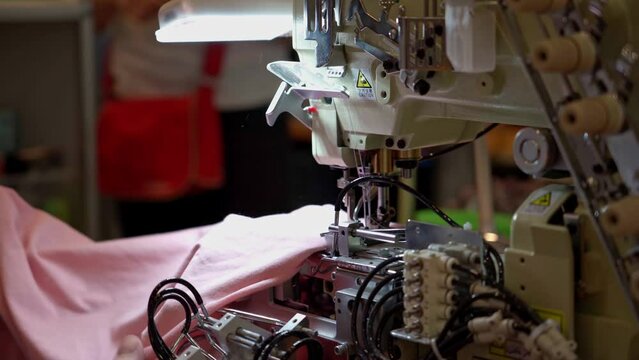 Demonstration of the work of a modern industrial sewing machine