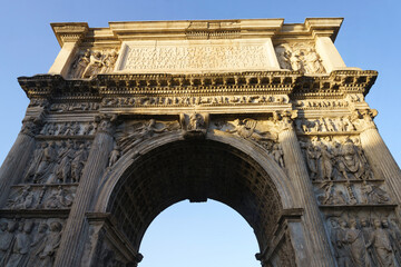 Fototapeta na wymiar Benevento: Arco di Traiano, Roman arch