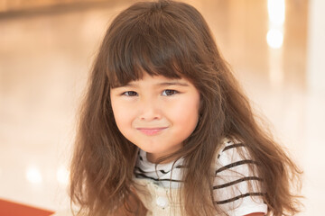 Obraz premium young little girl showing sad unhappy facial expression, preschooler female child