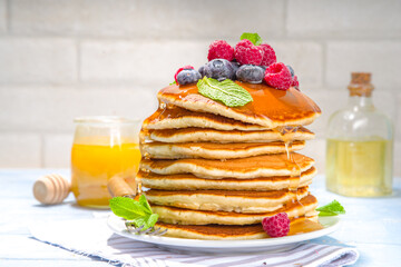 American pancakes with fresh berries
