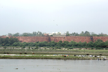 View from the Yamuna Railway Bridge to Agra Fort. Agra, India 