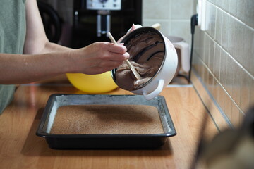 preparation of chocolate cream for homemade cake