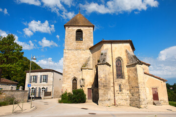 Fototapeta premium Church in little village in French Lot-et-Garonne