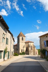 Fototapeta na wymiar Church in little village in French Lot-et-Garonne