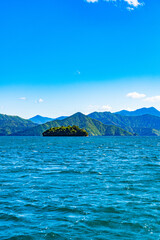 Fototapeta premium Beautiful scenery at a lake