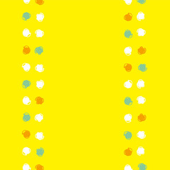 手書き風の水玉　正方形フレーム（イエロー・オレンジ・グリーン）