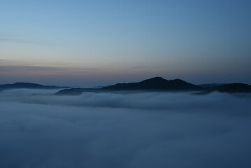 Fototapeta na wymiar Sea of clouds in early morning
