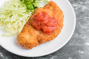 トンカツのトマトソース