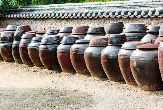 장독대 이미지 – 찾아보기 1,284 스톡 사진, 벡터 및 비디오 | Adobe Stock