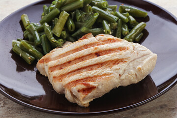 Grilled turkey steak with green bean