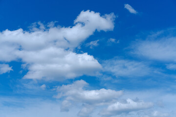 Obraz na płótnie Canvas Beautiful blue sky with white clouds, beauty is clear cloudy in the sun calm bright airy day
