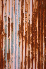 錆びたトタンの外壁