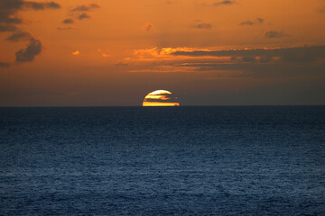 Fototapeta na wymiar boat on the sea at sunset