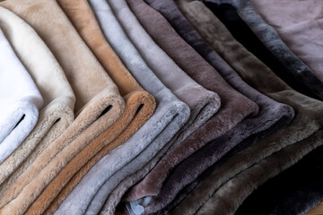 Leather fabrics obtained from natural animals, not yet processed. Leathers used for clothing