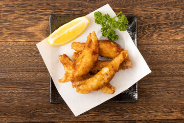 鶏皮餃子　鶏皮ギョーザ　(揚げ)