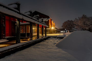 Fototapeta na wymiar 金沢市民芸術村の雪の夜