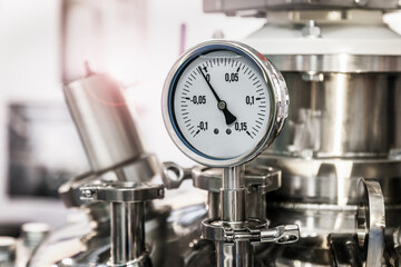 pressure manometer for measuring installed in water or gas systems and other industrial systems.