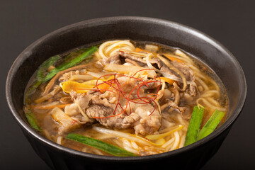 盛岡温麺　おん麺
