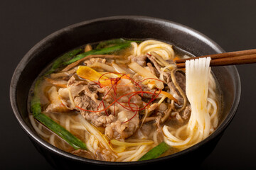 盛岡温麺　おん麺