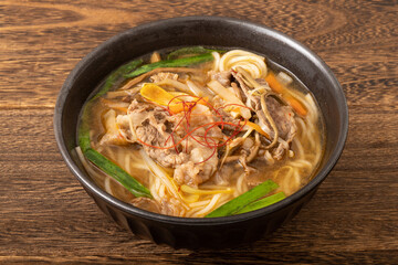 盛岡温麺　おん麺