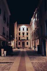 Fototapeta na wymiar Piazza del quartiere Latino in the historical centro of Treviso