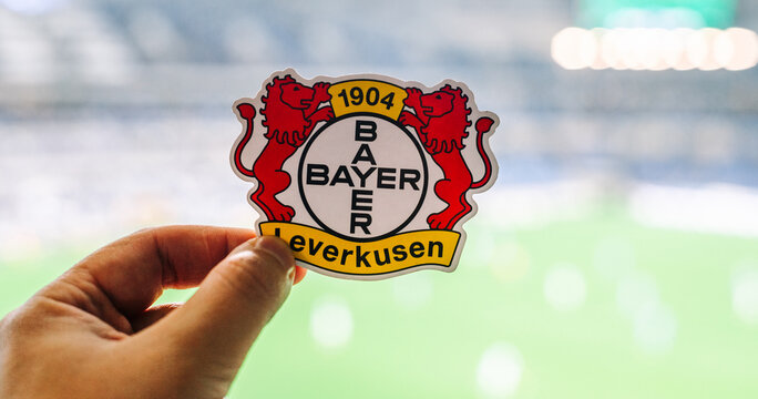 September 12, 2021, Leverkusen, Germany The emblem of the football club Bayer 04 Leverkusen in front of the modern stadium.