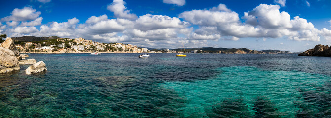 Cala fornells panorama