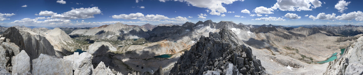 Fototapeta na wymiar Ruby Peak Summit Panorama