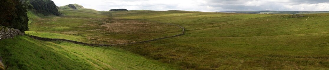 Fototapeta na wymiar Along the Hadrian's wall between Twice Brewed and Chollerford - Northumberland - England - UK