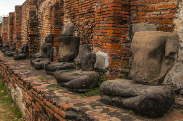 Fototapeta na wymiar タイ　アユタヤ遺跡：Ayutthaya ruins, Thailand